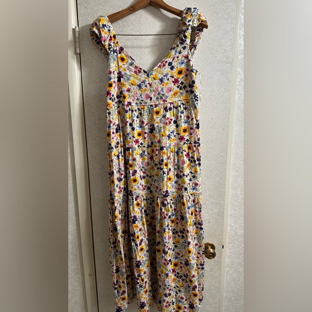 Old Navy Women’s Cap Mini Sleeves Midi Dress